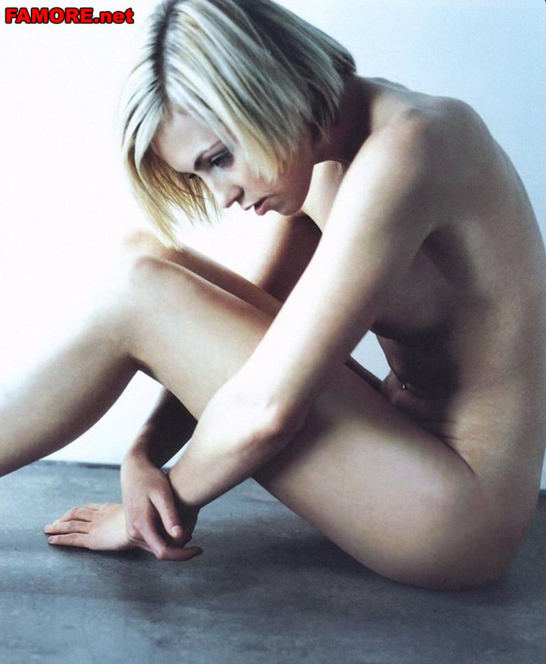 Голое фото: Абсолютно голая Джакинта Степлтон (Jacinta Stapleton) сидит на ...