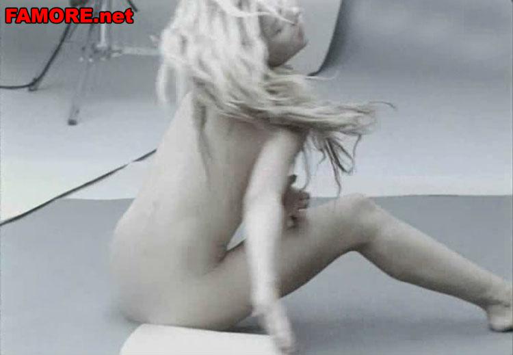 Практически порно кадр Тины Кароль из клипа `Ноченька` (эро фото)